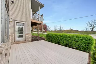 2228 Lost Dauphin Rd, De Pere, WI 54115 - Photo 5