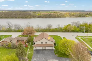 2228 Lost Dauphin Rd, De Pere, WI 54115 - Photo 47