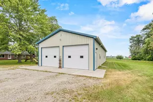 138 Elm Dr, Green Bay, WI 54313 - Photo 3