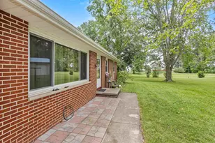 138 Elm Dr, Green Bay, WI 54313 - Photo 5