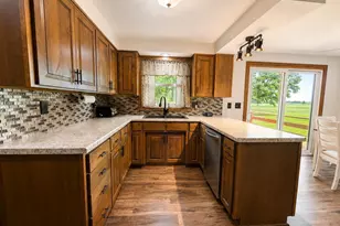 138 Elm Dr, Green Bay, WI 54313 - Photo 11
