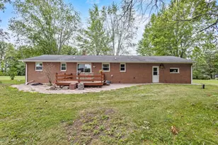 138 Elm Dr, Green Bay, WI 54313 - Photo 25