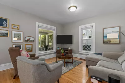 623 W New York Avenue, Oshkosh, WI 54901 - Photo 9