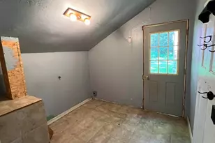 825 Ballard St, Waupaca, WI 54981 - Photo 11