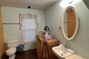 825 Ballard St, Waupaca, WI 54981 - Photo 9
