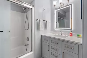 2073 S Point Comfort Rd, Oshkosh, WI 54902 - Photo 27