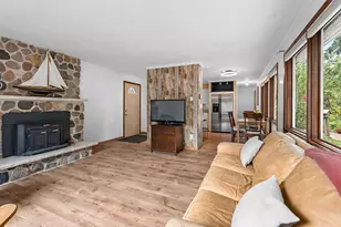 2073 S Point Comfort Rd, Oshkosh, WI 54902 - Photo 19