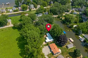2073 S Point Comfort Rd, Oshkosh, WI 54902 - Photo 3