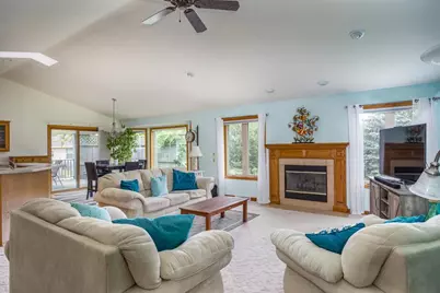 4149 Westview Lane, Oshkosh, WI 54904 - Photo 5