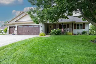 4149 Westview Ln, Oshkosh, WI 54904 - Photo 1