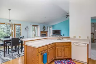 4149 Westview Ln, Oshkosh, WI 54904 - Photo 7