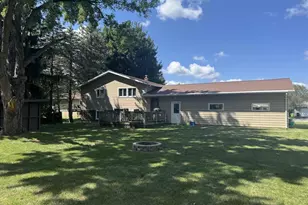 217 Howard St, Waupun, WI 53963 - Photo 3