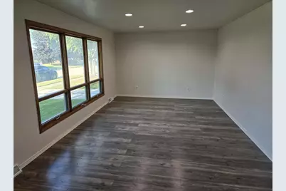 215 Center Street, North Fond du Lac, WI 54937 - Photo 3