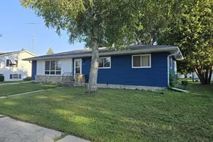 215 Center St, North Fond du Lac, WI 54937 - Photo 1