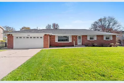 914 Rasmussen Place, Green Bay, WI 54304 - Photo 3
