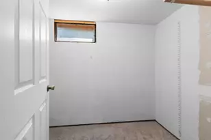 2354 E River Dr, Green Bay, WI 54301 - Photo 37