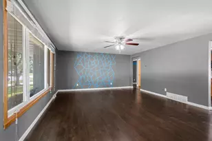 2354 E River Dr, Green Bay, WI 54301 - Photo 5