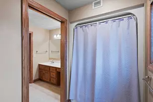 2159 Moonlight Ct, Menasha, WI 54952 - Photo 45