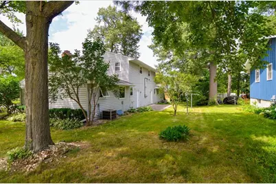 1439 Springdale Lane, Green Bay, WI 54304 - Photo 5
