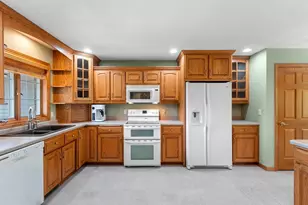 N9432 Logan Ln, Appleton, WI 54915 - Photo 19