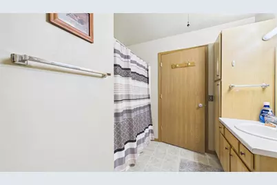 3325 N Casaloma Drive #Unit 40, Appleton, WI 54913 - Photo 23