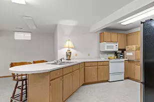 1513 Dickenson Ct, Neenah, WI 54956 - Photo 19
