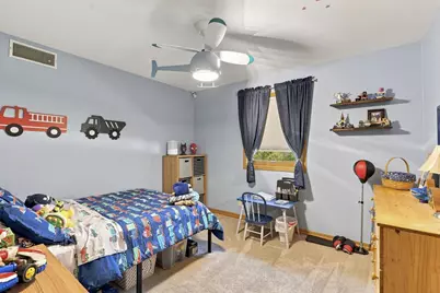 815 Eckardt Court, Oshkosh, WI 54902 - Photo 11
