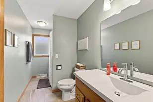 815 Eckardt Ct, Oshkosh, WI 54902 - Photo 15