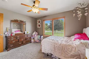 W8314 Hawkview Cir, Fond du Lac, WI 54937 - Photo 15