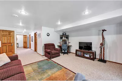 1300 Alpine Drive #302, Green Bay, WI 54311 - Photo 17