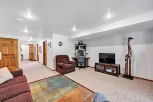 1300 Alpine Dr, Green Bay, WI 54311 - Photo 17