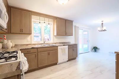 517 Kelly Jo Drive, Green Bay, WI 54303 - Photo 11