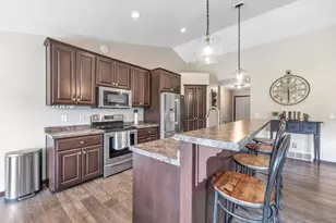 651 Pebblestone Cir, Hobart, WI 54155 - Photo 13