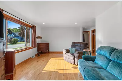 916 1st Street, Kewaunee, WI 54216 - Photo 3