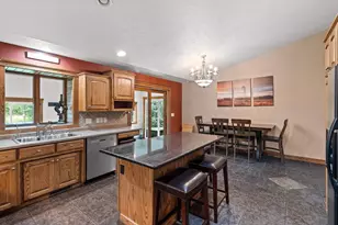 1901 Sherry Ln, Kaukauna, WI 54130 - Photo 11