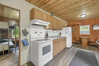 W13670 Brooks Lane, Crivitz, WI 54114 - Photo 9