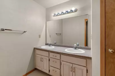 2563 Telluride Trail #L, Green Bay, WI 54313 - Photo 13