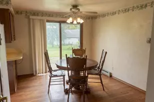 2201 Sullivan Ave, Kaukauna, WI 54130 - Photo 9