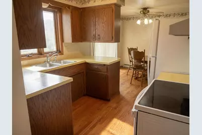 2201 Sullivan Avenue, Kaukauna, WI 54130 - Photo 13