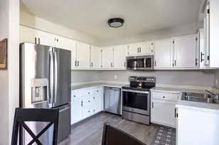 N2275 Bean City Rd, New London, WI 54961 - Photo 5