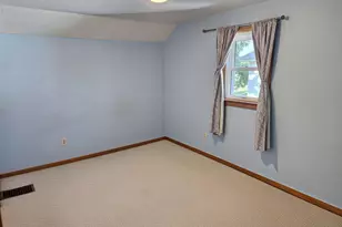 806 W 8th Ave, Oshkosh, WI 54902 - Photo 13