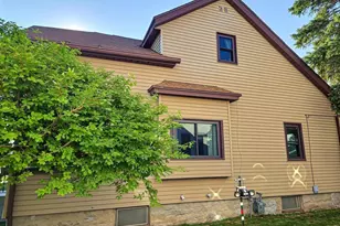 806 W 8th Ave, Oshkosh, WI 54902 - Photo 19