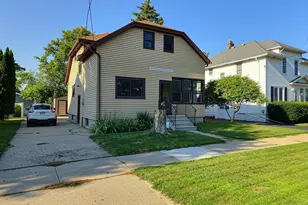 806 W 8th Ave, Oshkosh, WI 54902 - Photo 1