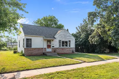 1526 Rugby Street, Oshkosh, WI 54901 - Photo 1