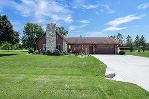 424 Vandeloo St, Kaukauna, WI 54130 - Photo 3