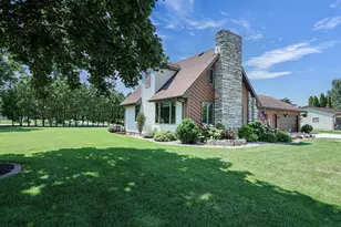 424 Vandeloo St, Kaukauna, WI 54130 - Photo 5