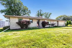 1131 St Agnes Dr, Green Bay, WI 54304 - Photo 1
