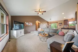 810 Rusty Ct, Kaukauna, WI 54130 - Photo 3