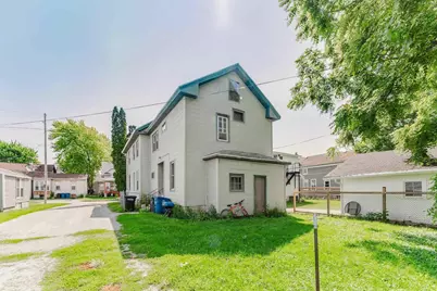 687 Central Street, Oshkosh, WI 54901 - Photo 33