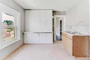687 Central St, Oshkosh, WI 54901 - Photo 7